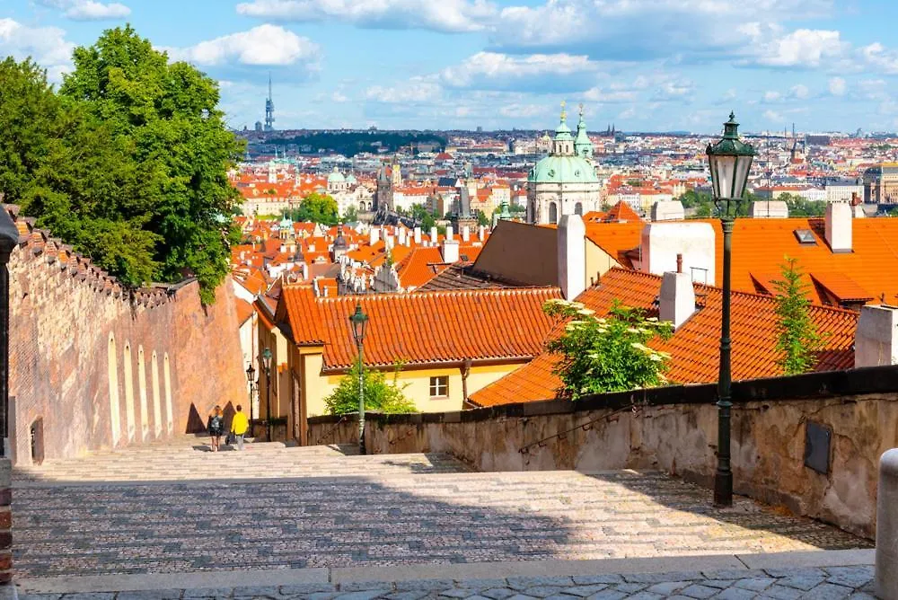 Apartment At Garden Towers Prague