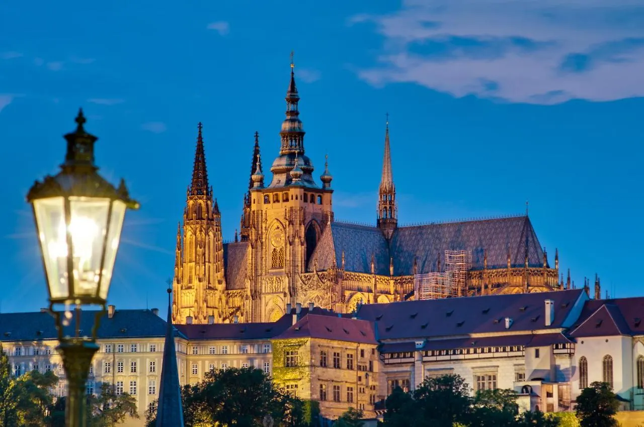 Apartment At Garden Towers Prague