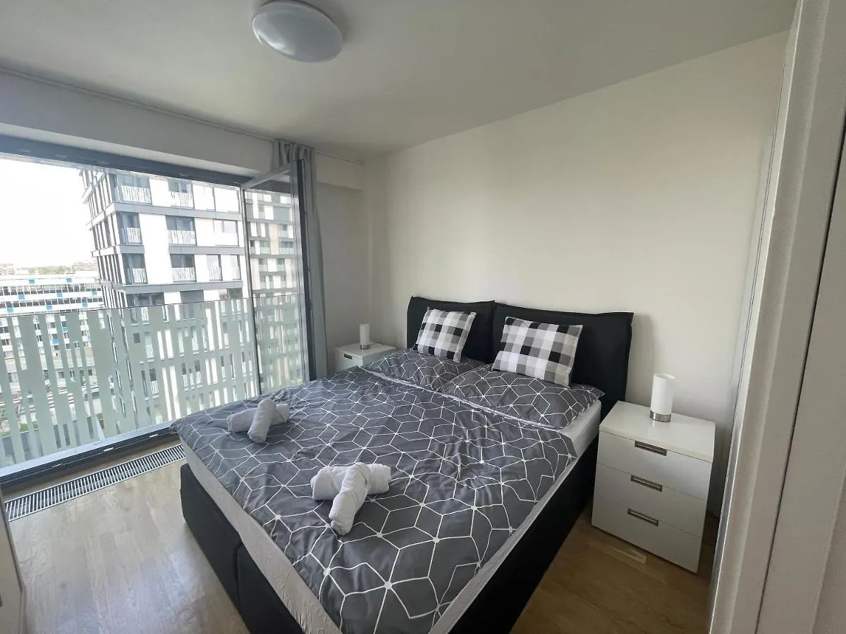 Apartment At Garden Towers Prague
